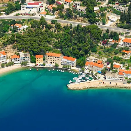 Апартаменти Vista Al Mar *